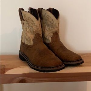 Excellent Condition Justin Boy Boots